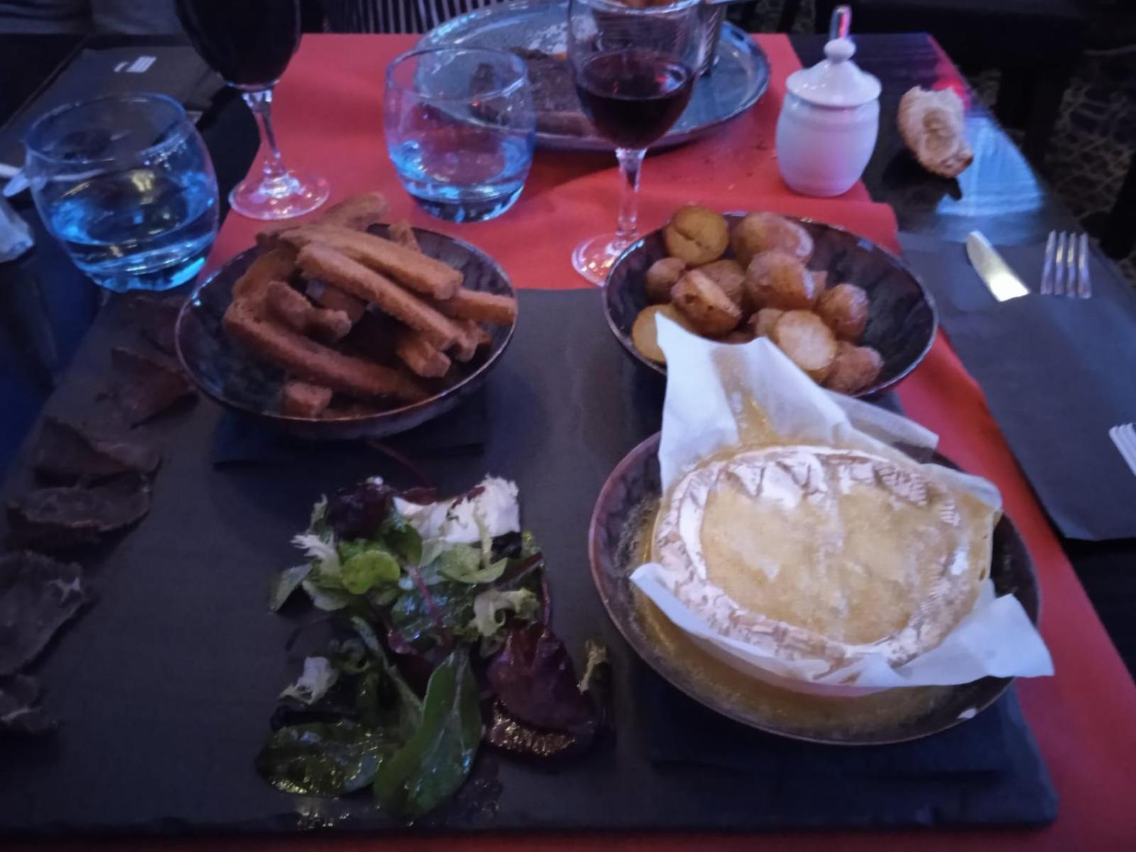 Au Charme Du Lac Espace Bien Etre Et Piscine Chauffe Proche Parc Et Restaurant Du Casino ฟอร์ฌ-เล-โซ ภายนอก รูปภาพ